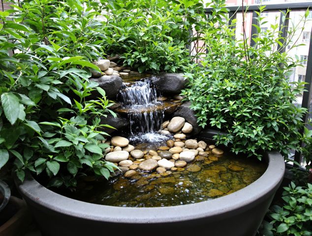 CascaZen Mini – cascade pour balcon et terrasse urbaine